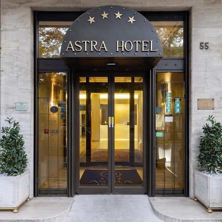 Astra Hotel Ferrara Esterno foto