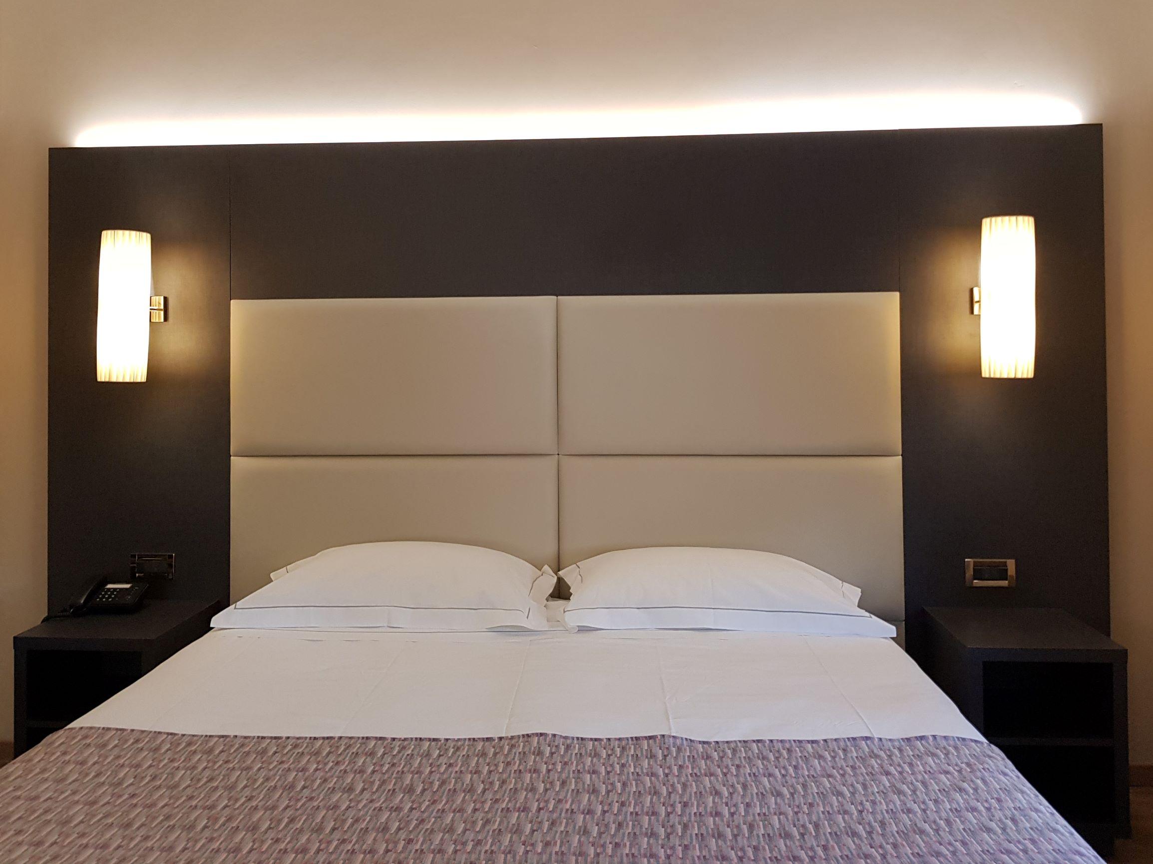 Astra Hotel Ferrara Esterno foto