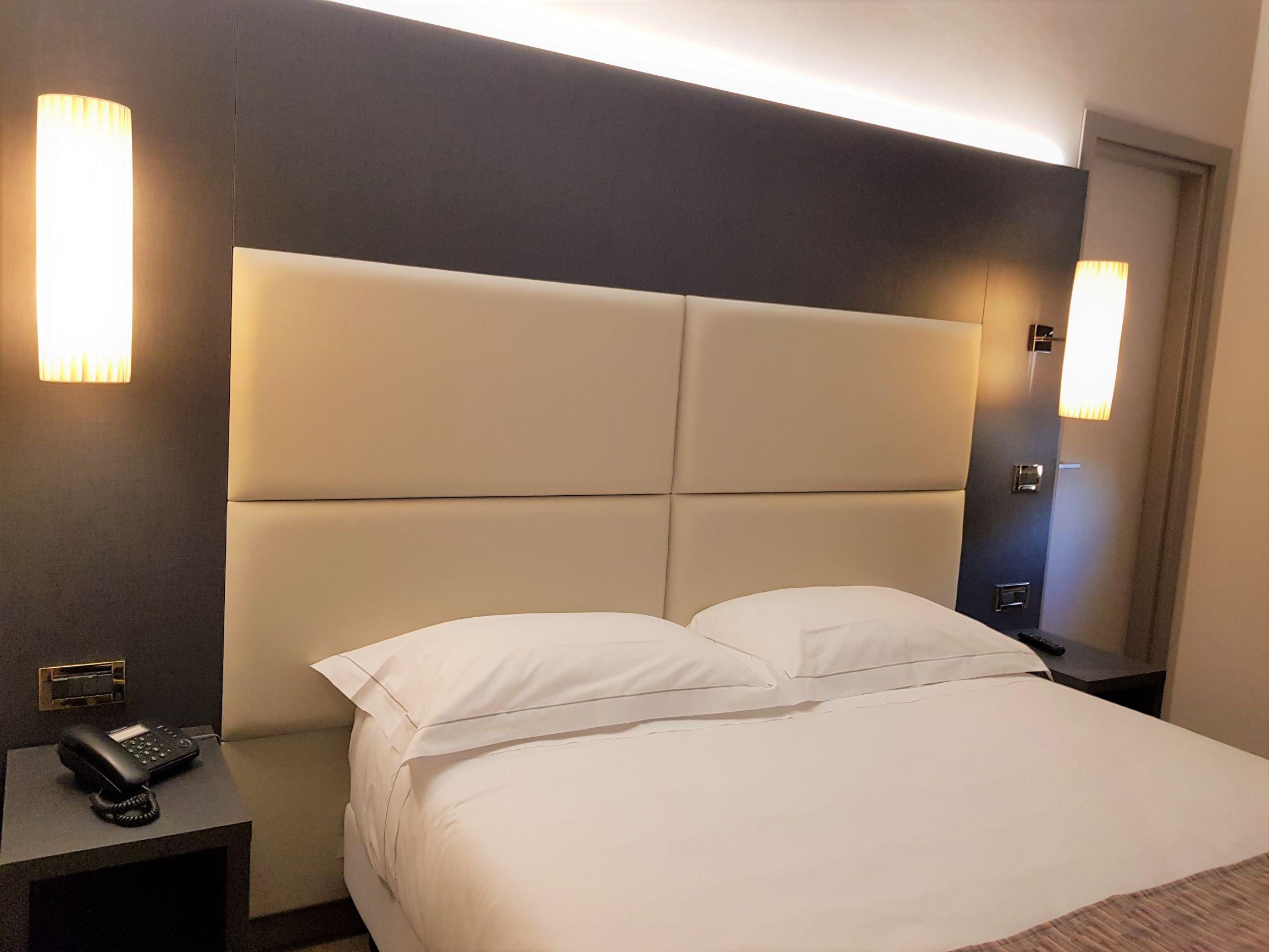 Astra Hotel Ferrara Esterno foto
